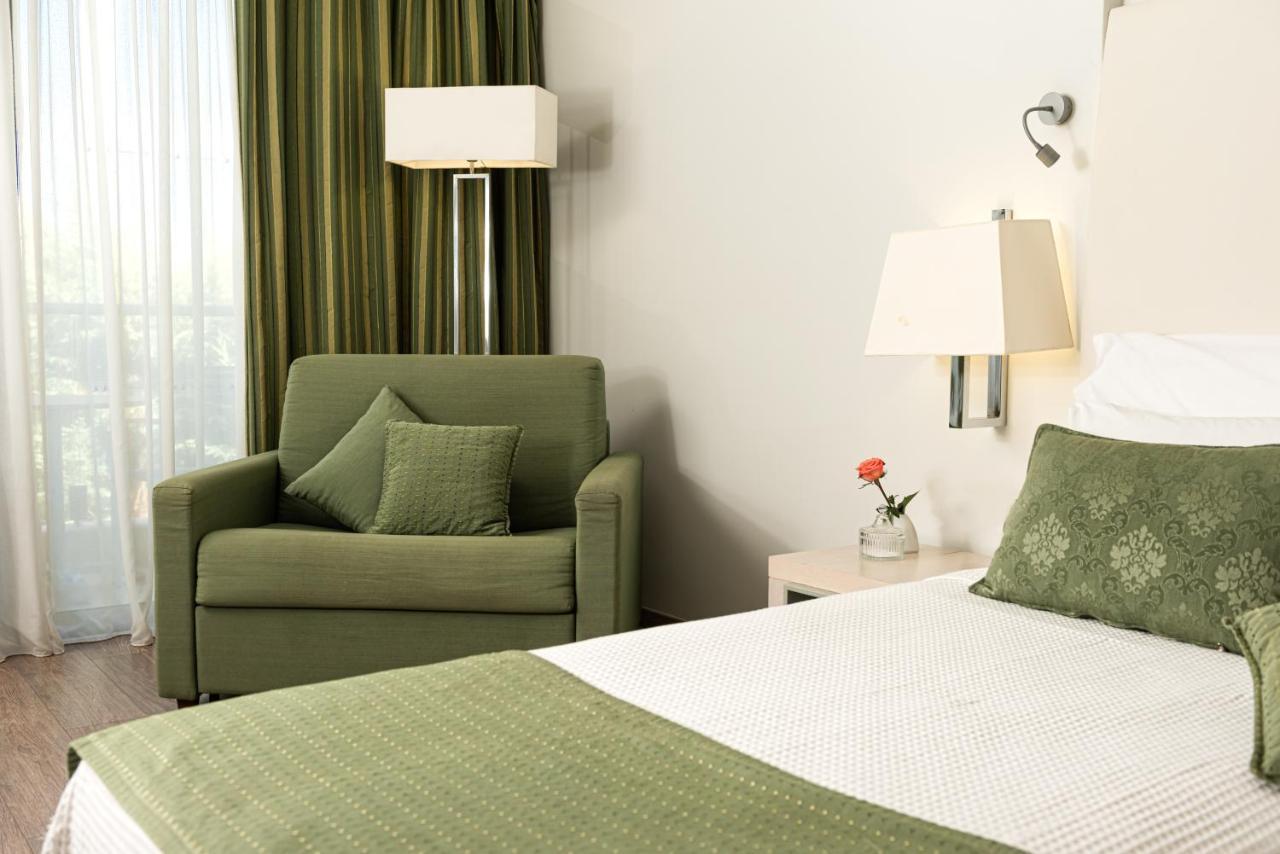 Minos Mare Royal Hotell Platanes  Exteriör bild